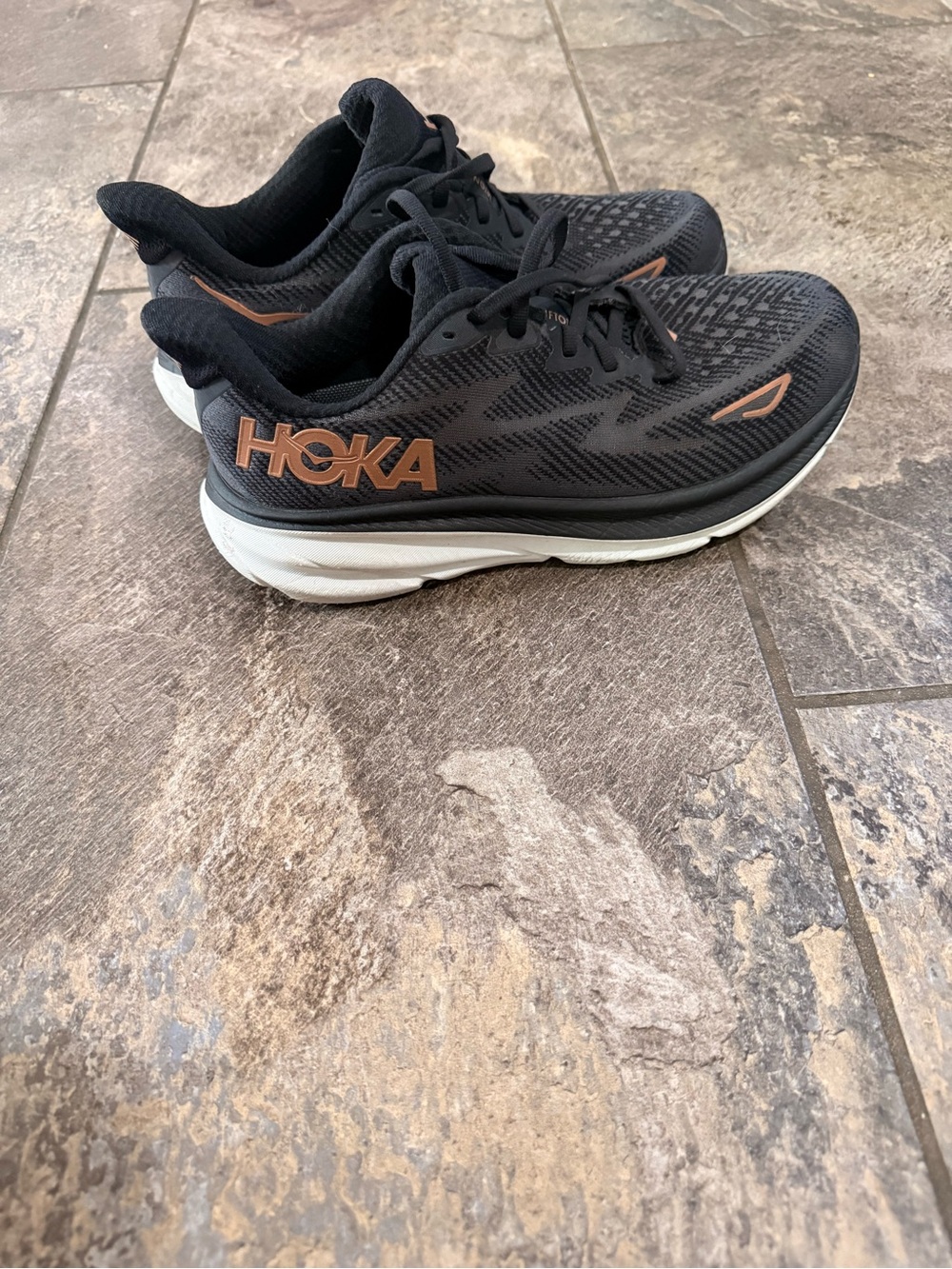 Black Hoka Clifton 9 Shoes Women’s 7.5D (Wide Width)